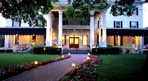 White Inn Fredonia 외부 사진