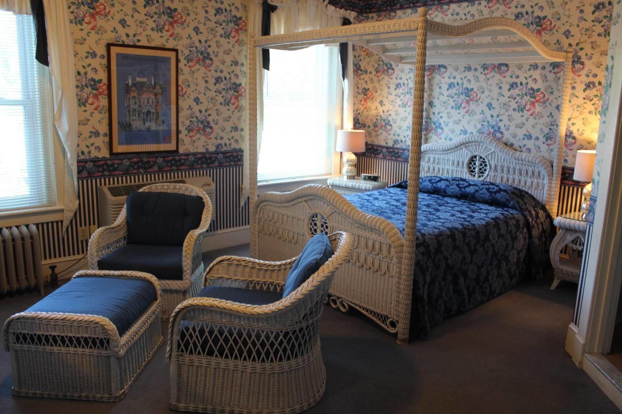 White Inn Fredonia 외부 사진