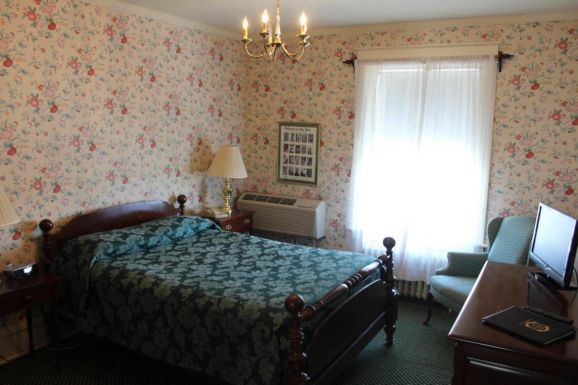 White Inn Fredonia 외부 사진