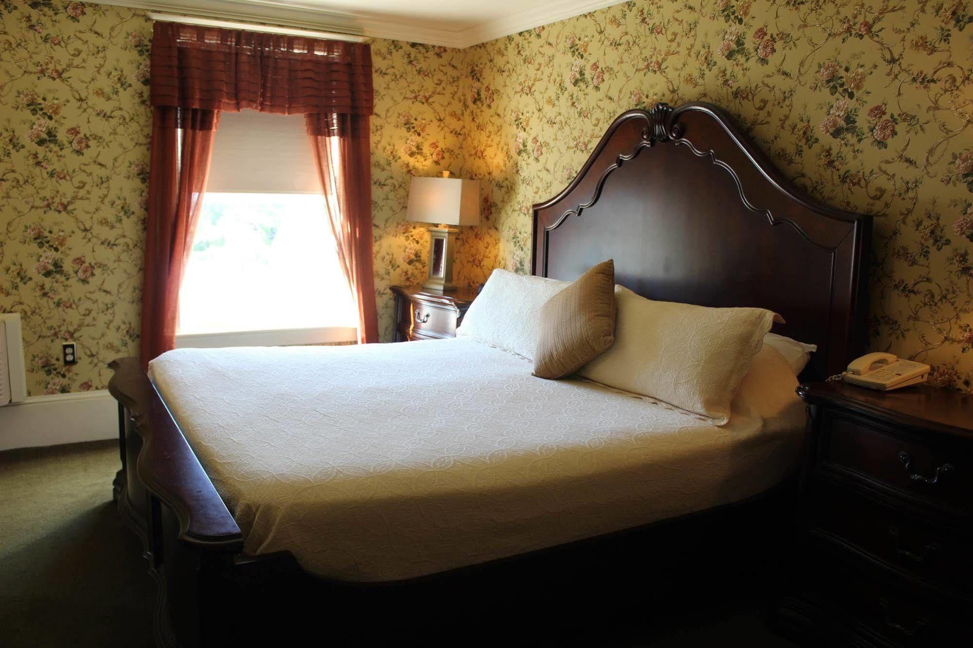 White Inn Fredonia 외부 사진